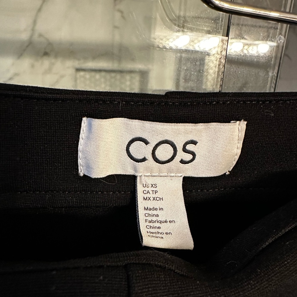 COS Pointe Pants - Picture 2 of 3
